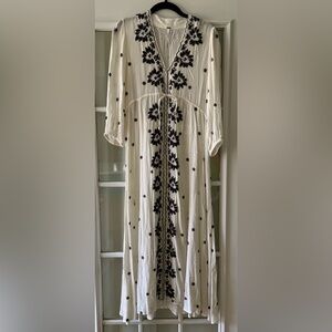 FREE PEOPLE -White Dress with Black Floral Embroidery